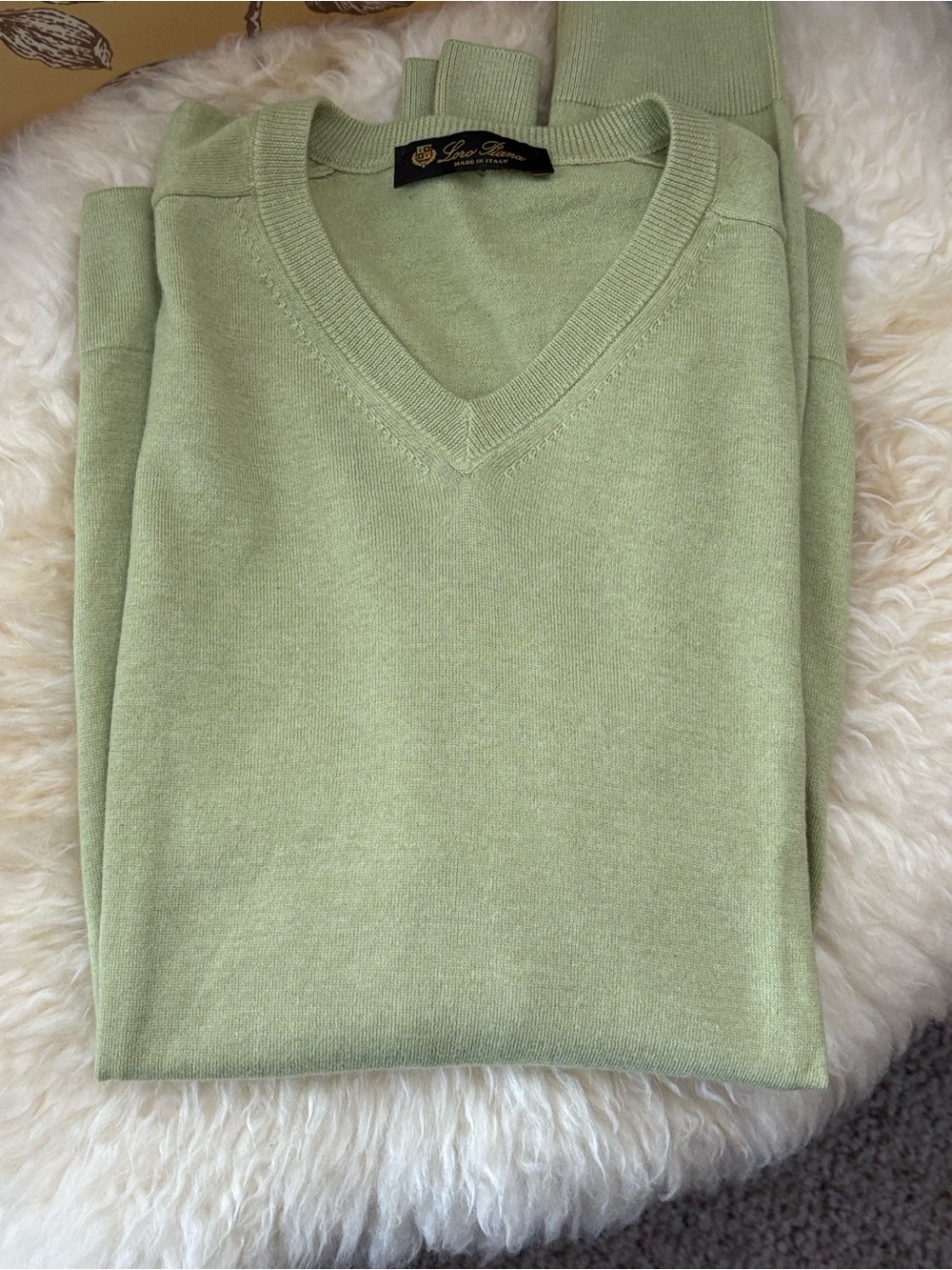 Loro Piana V-Neck Lightweight Sweater. Cashmere and Cotton.